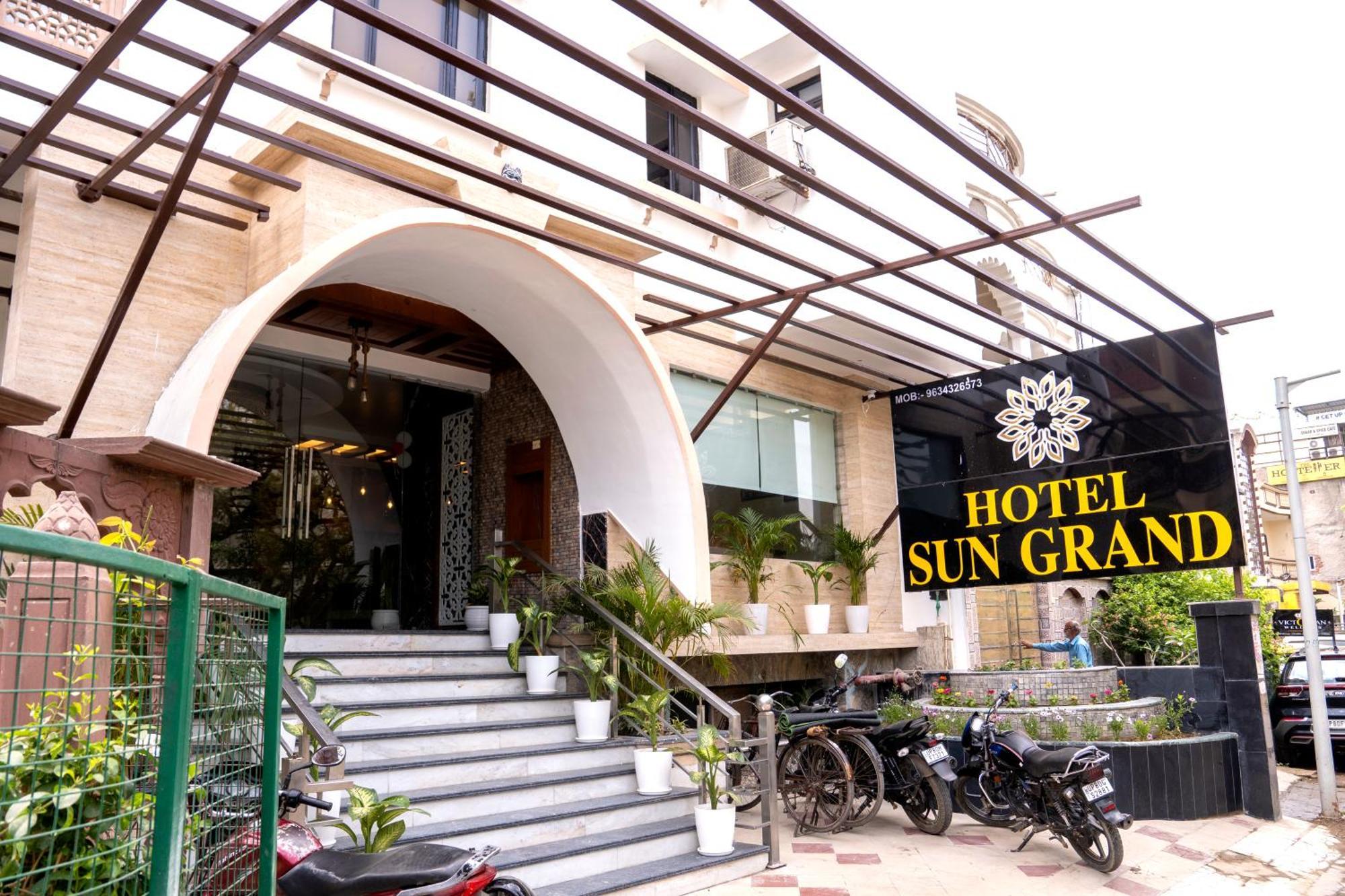 Hotel Sun Grand Agra  Extérieur photo