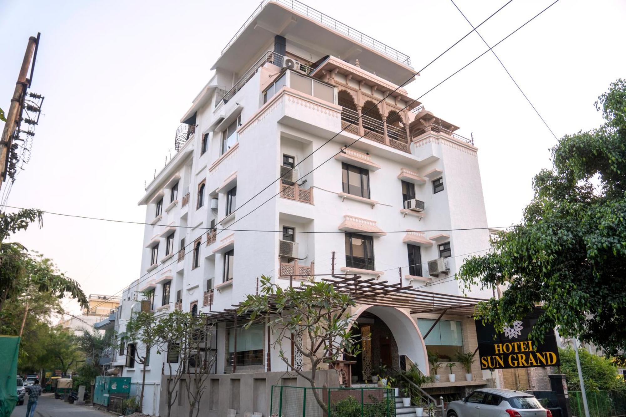 Hotel Sun Grand Agra  Extérieur photo